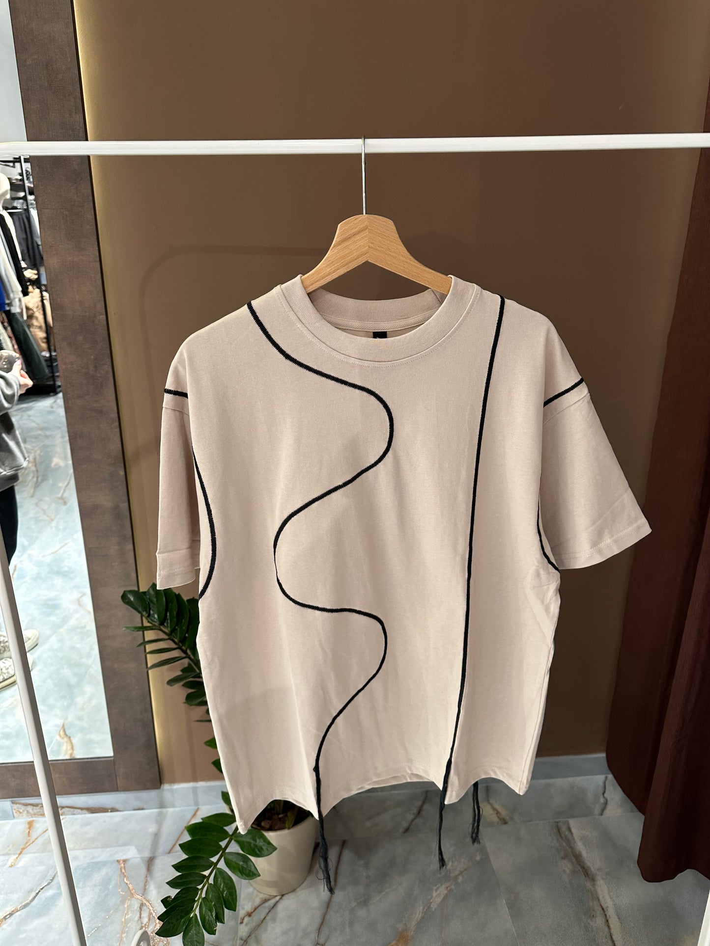 T SHIRT RICAMATA