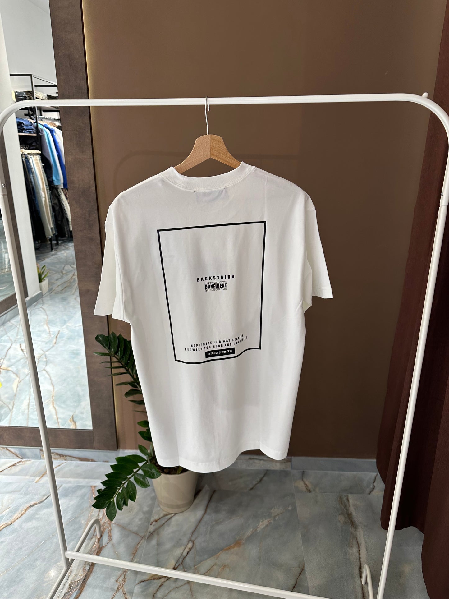 T SHIRT CONFIDENT