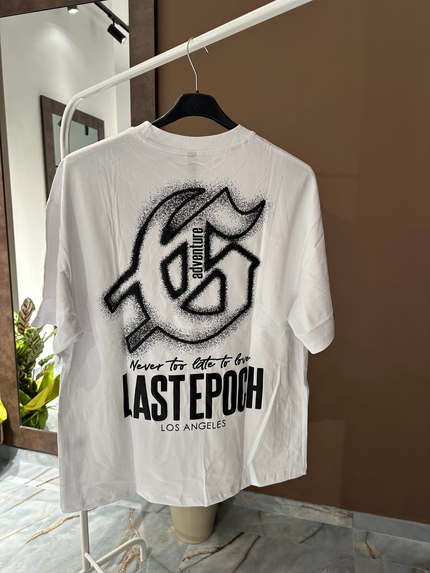 T SHIRT REFLECTION