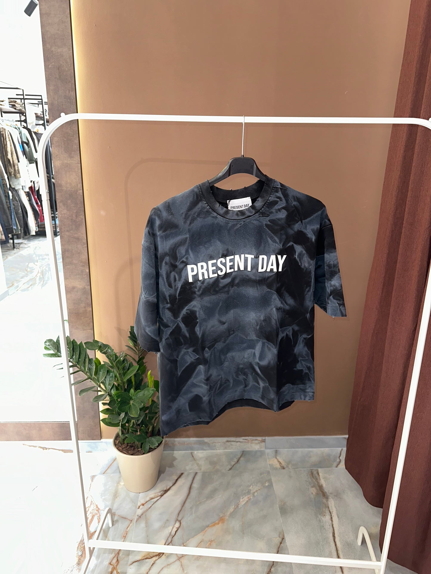 T SHIRT PRESENT BRIK