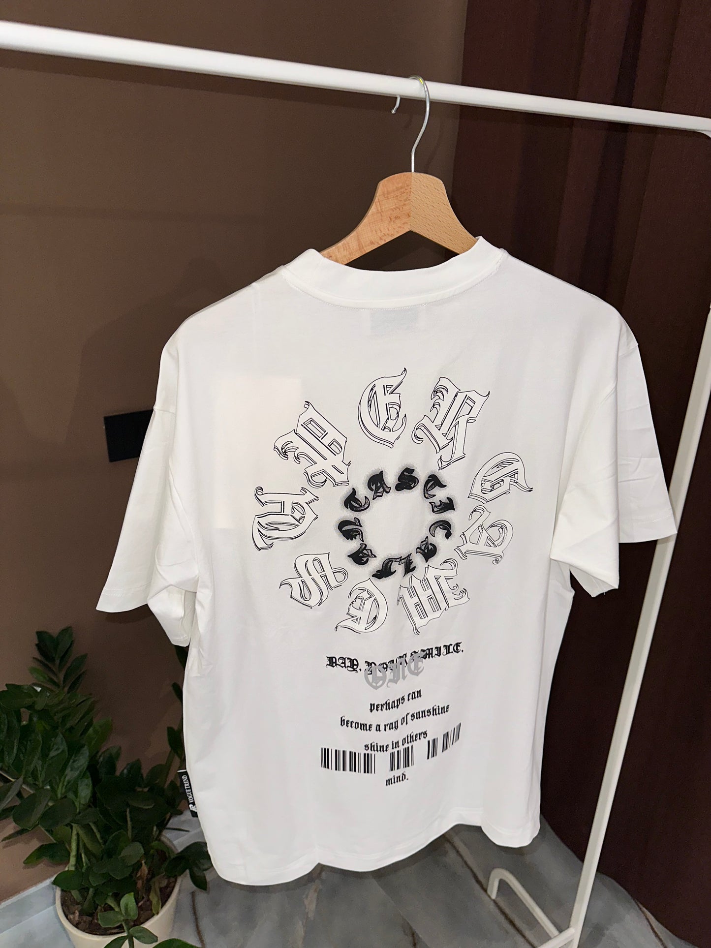 T SHIRT