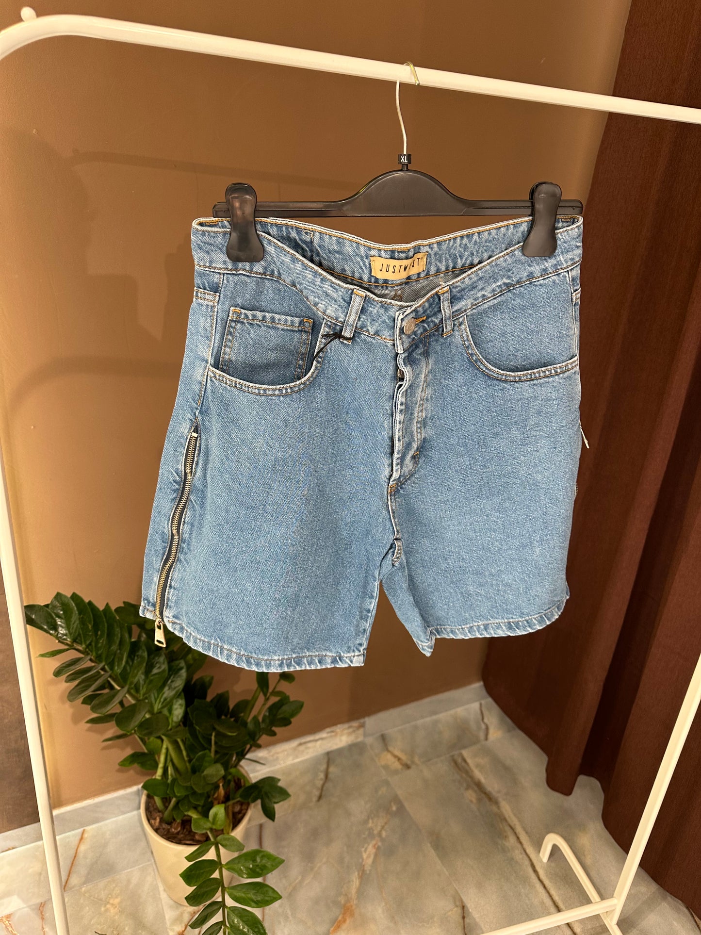SHORTS ZIP