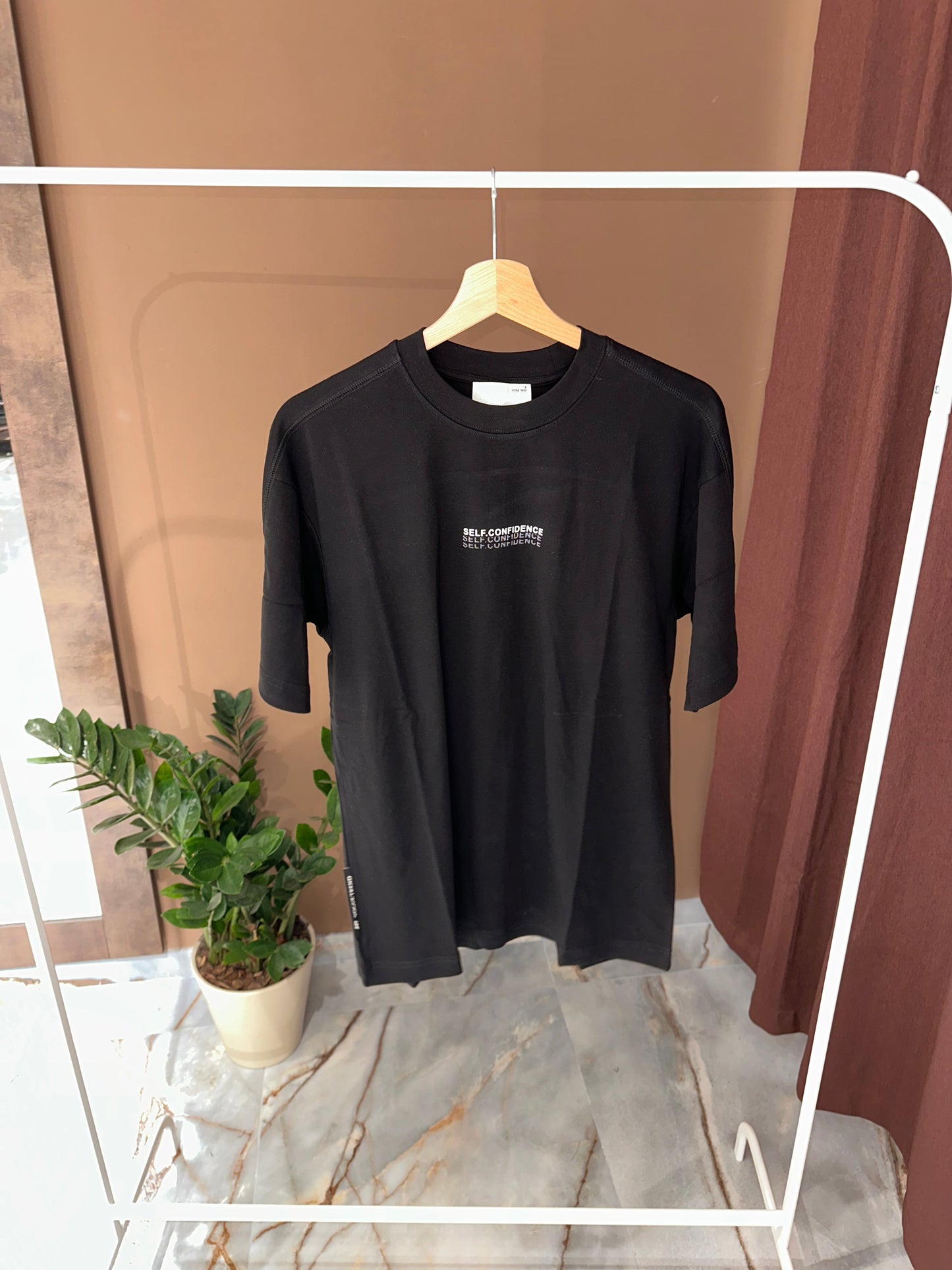 T SHIRT CONFIDENCE