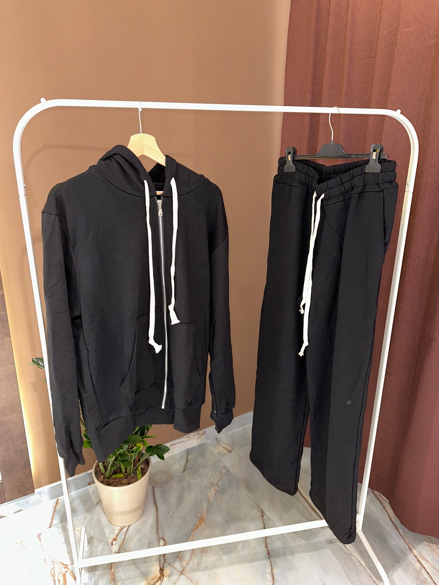 TUTA ZIP BLACK