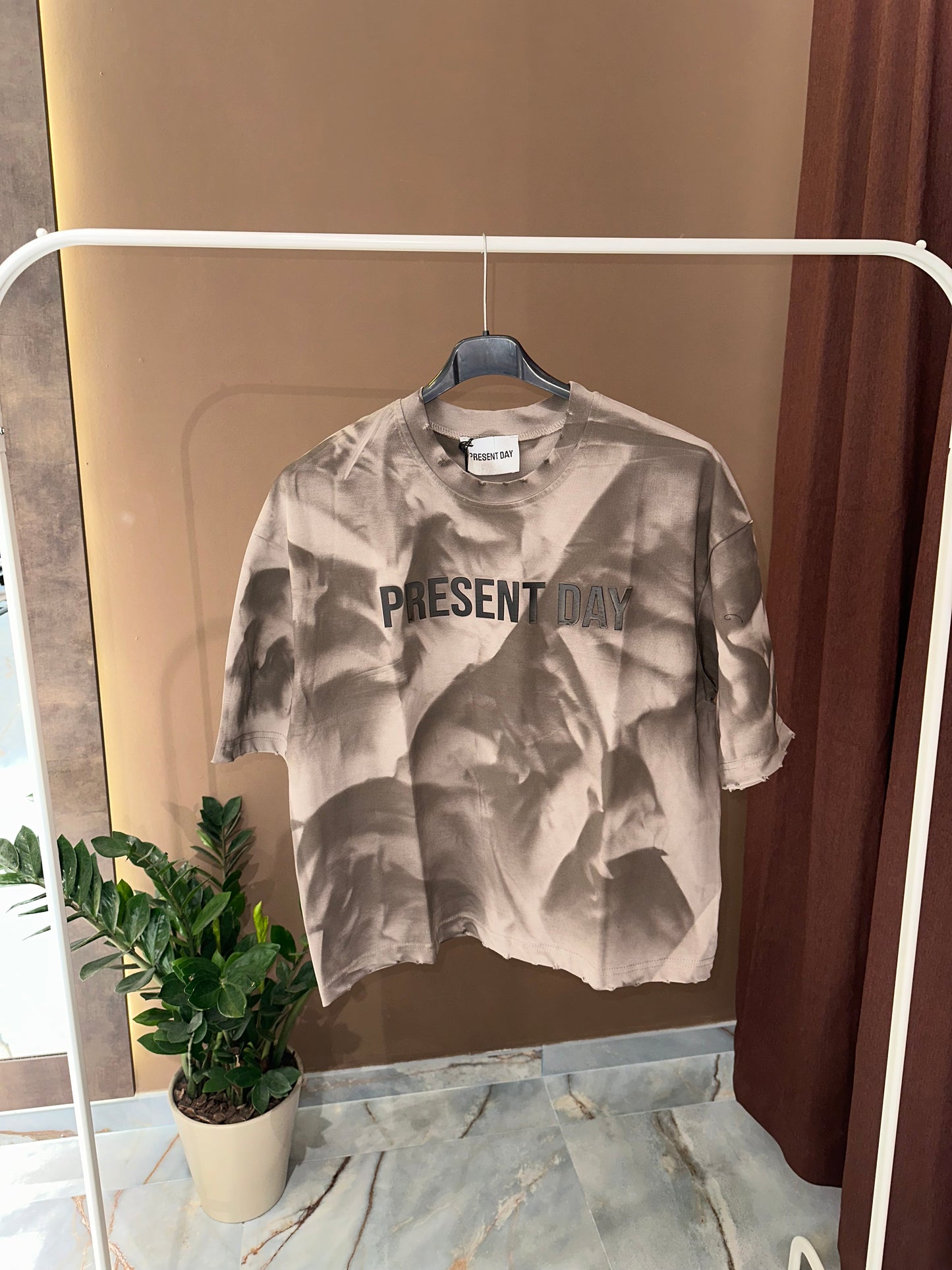T SHIRT PRESENT BRIK
