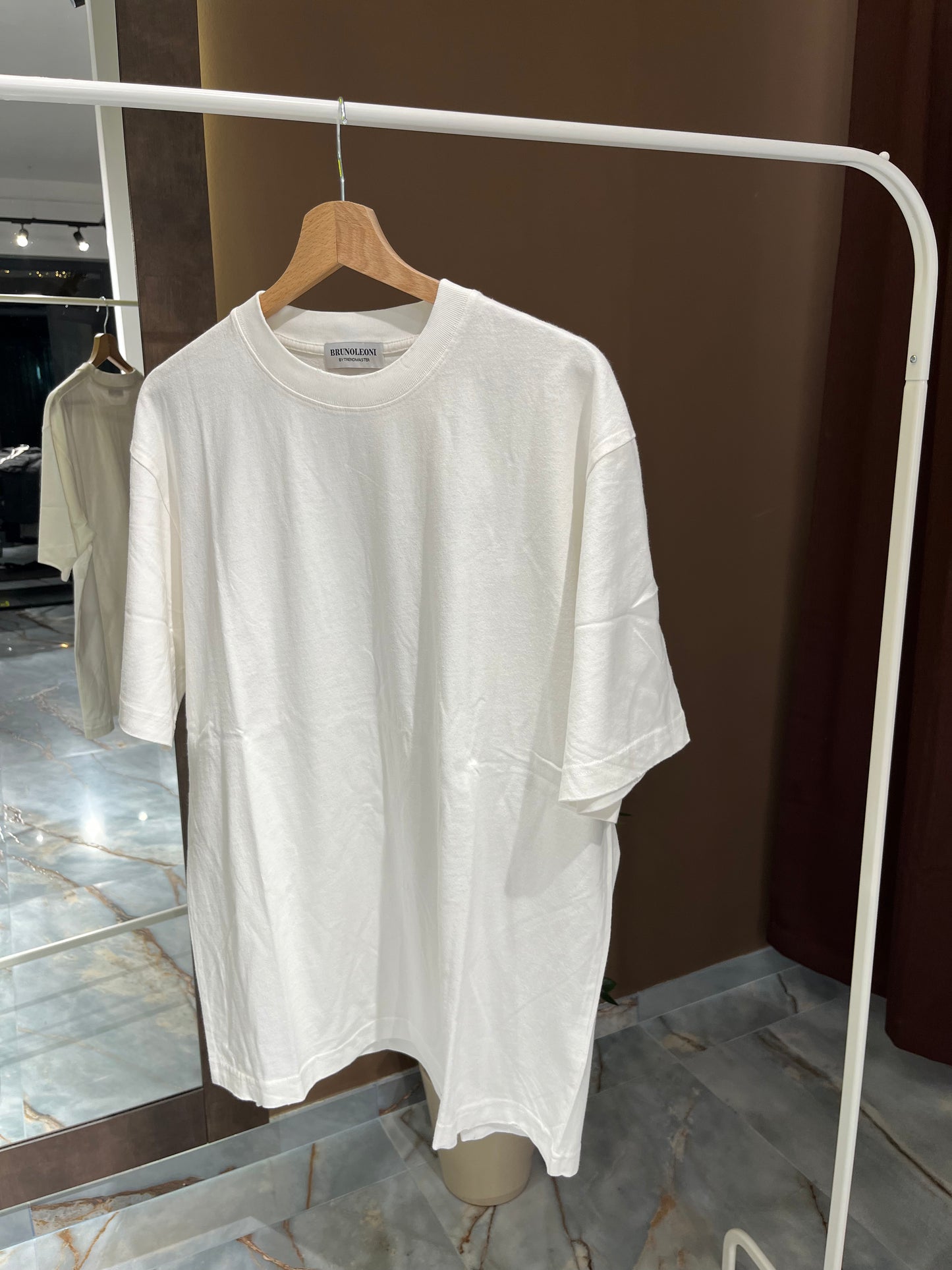 T SHIRT WHITE