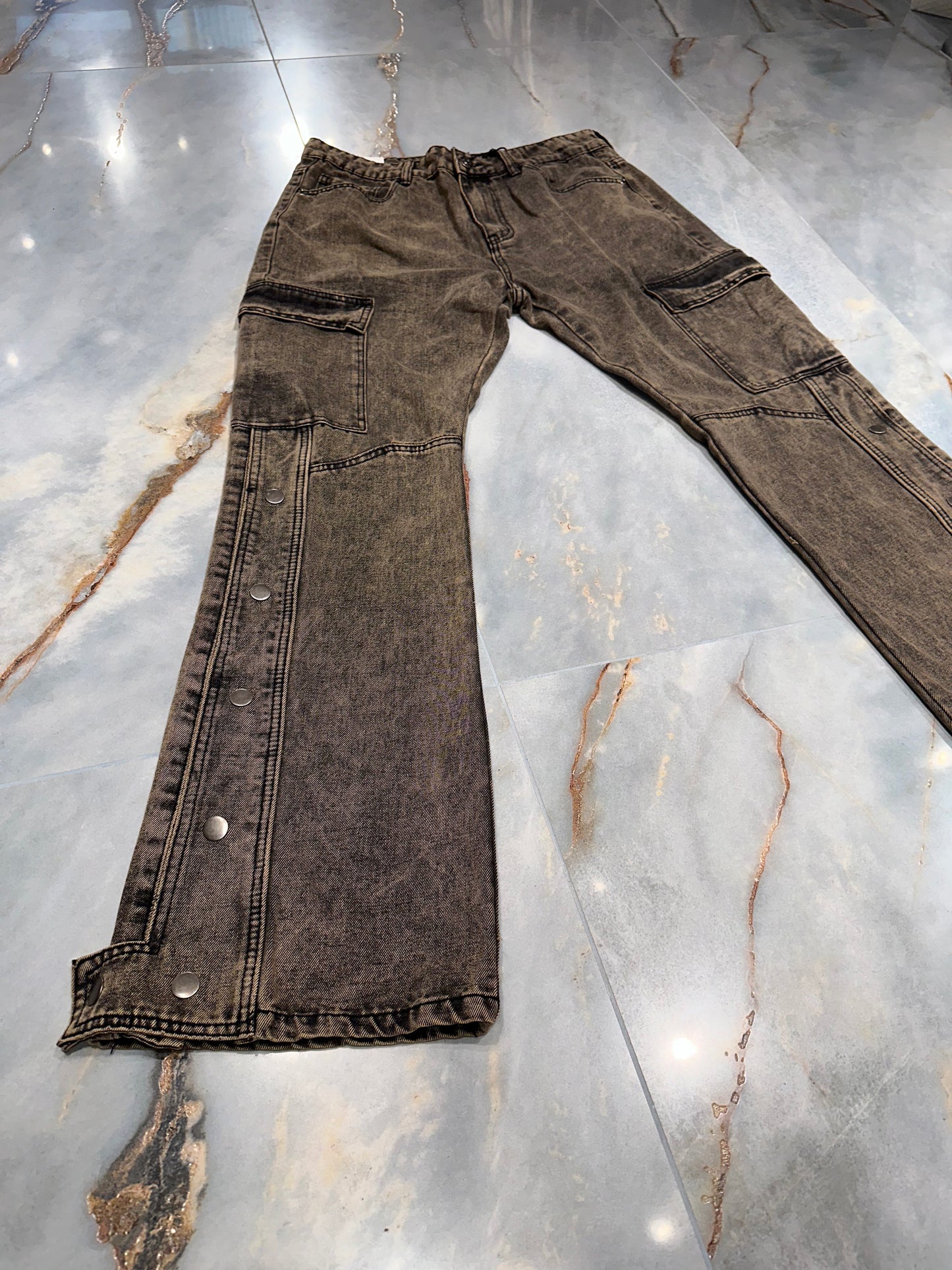 JEANS CARGO SABBIATO