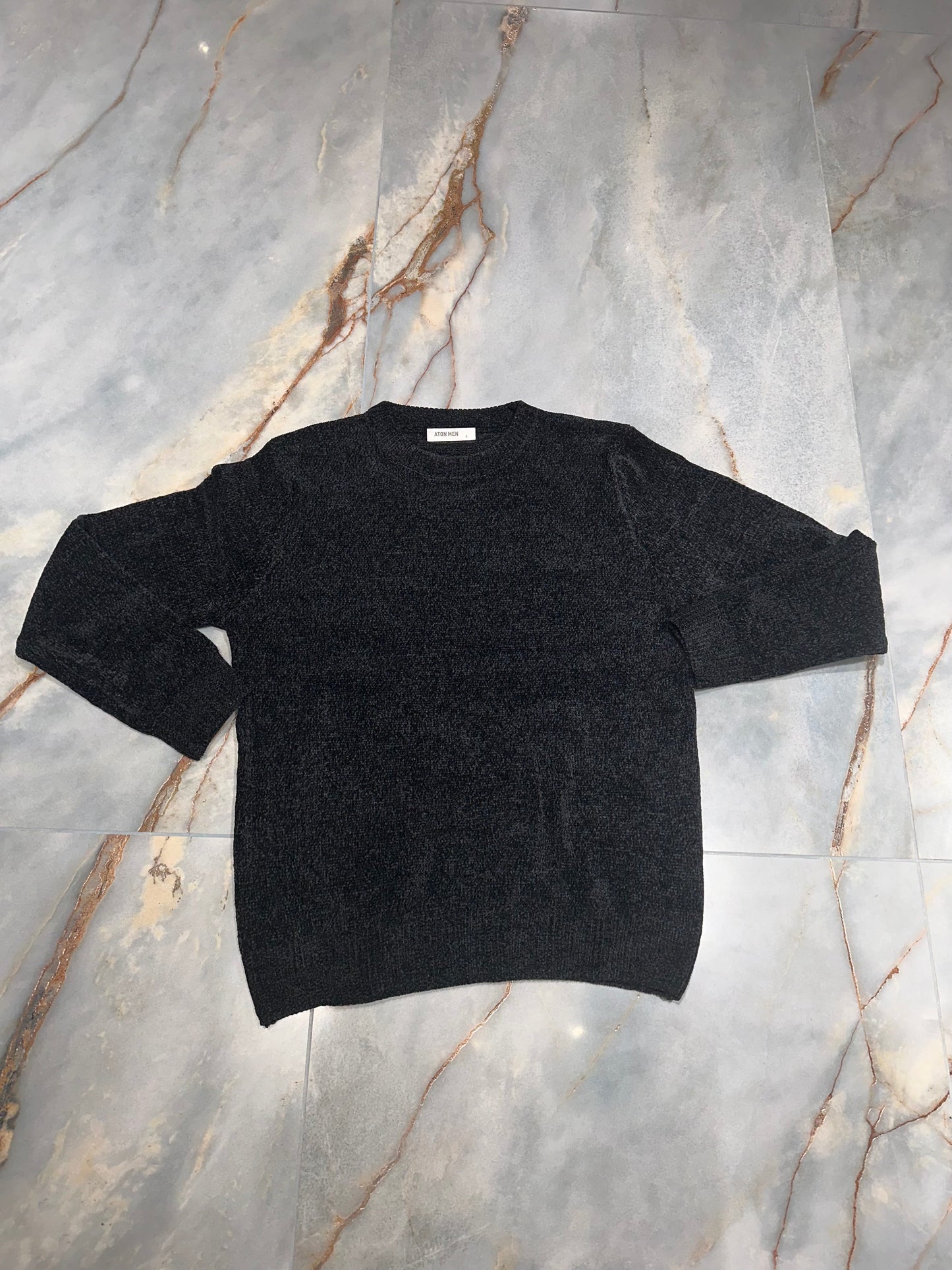 MAGLIONE IN CINIGLIA NERO