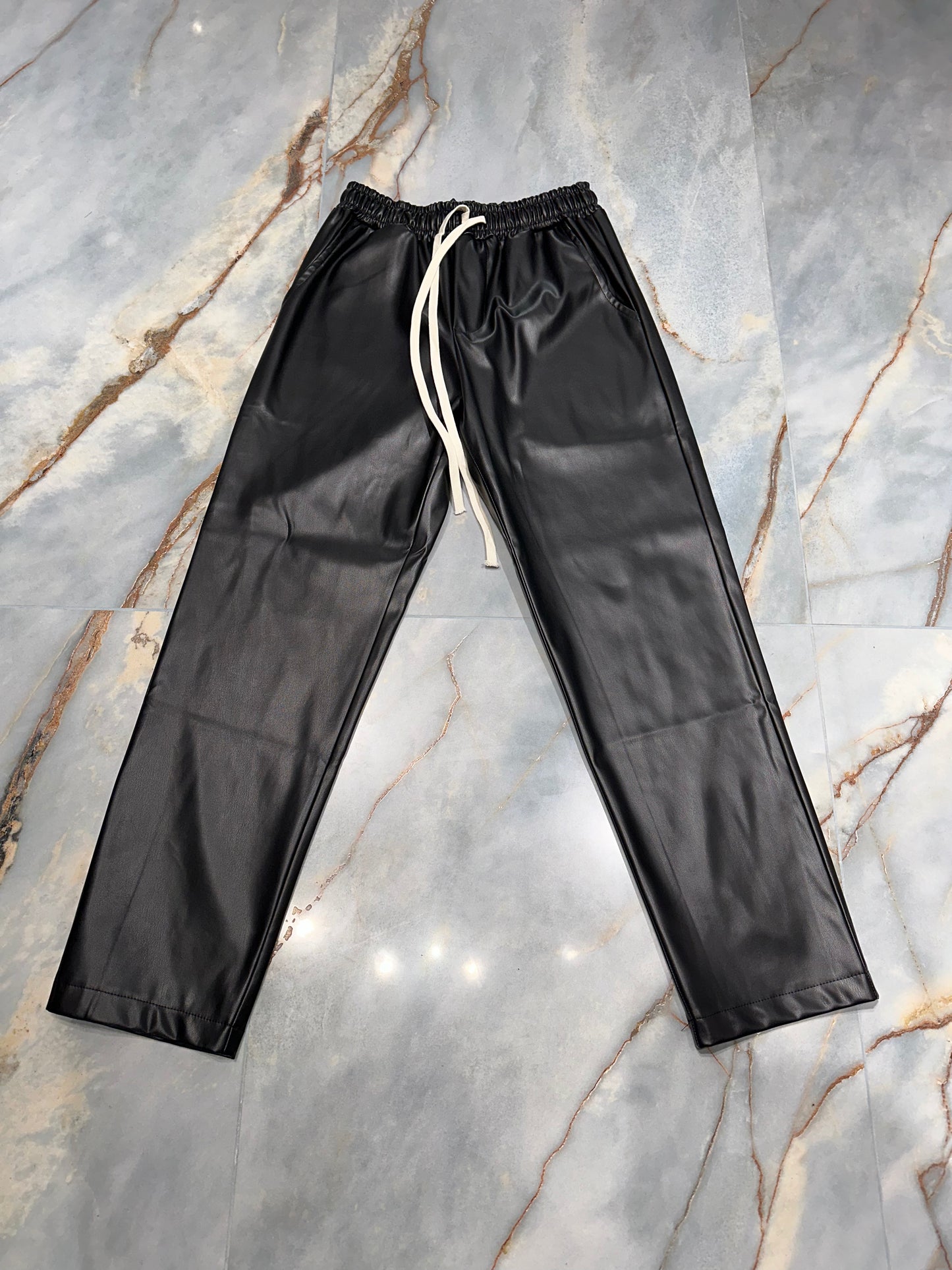 COORDINATO IN PELLE