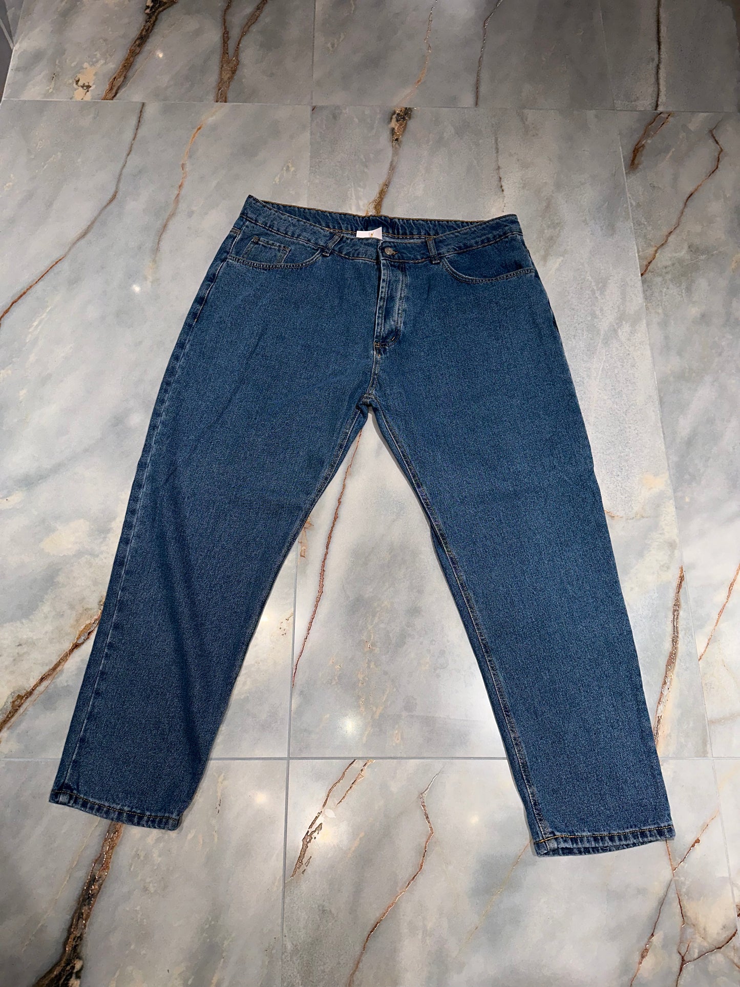 JEANS OVER