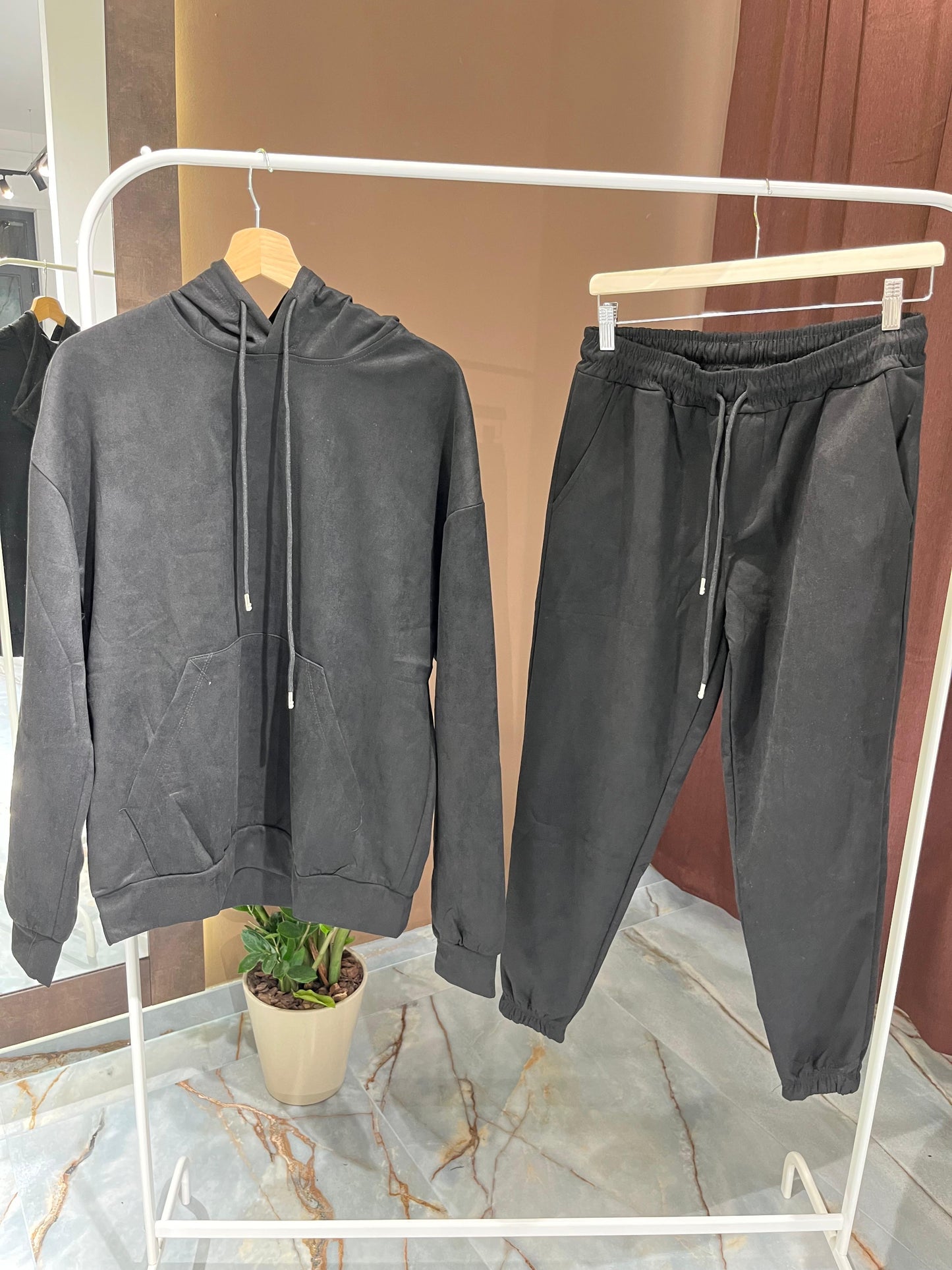TUTA LEGGERA BLACK