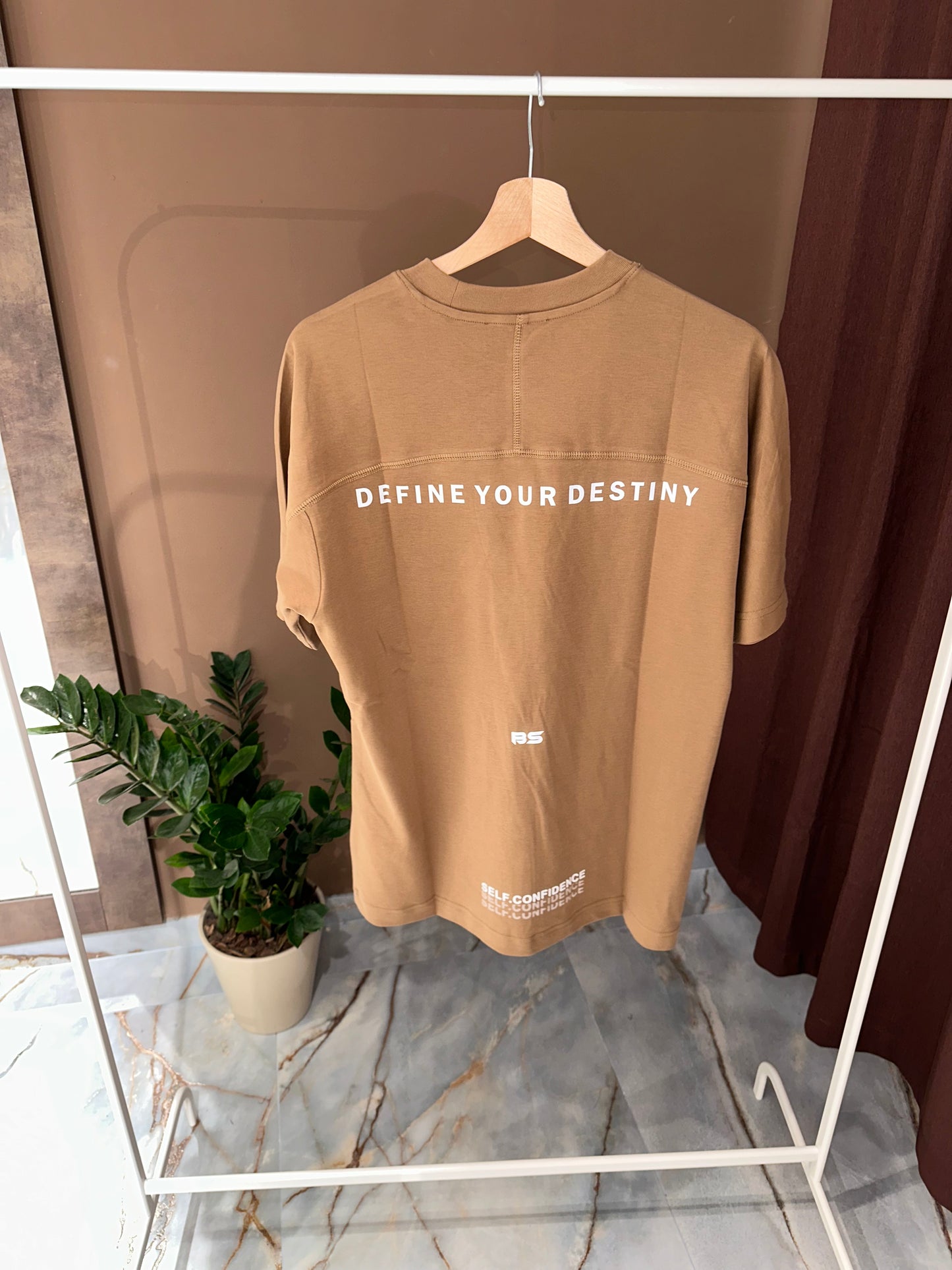 T SHIRT CONFIDENCE