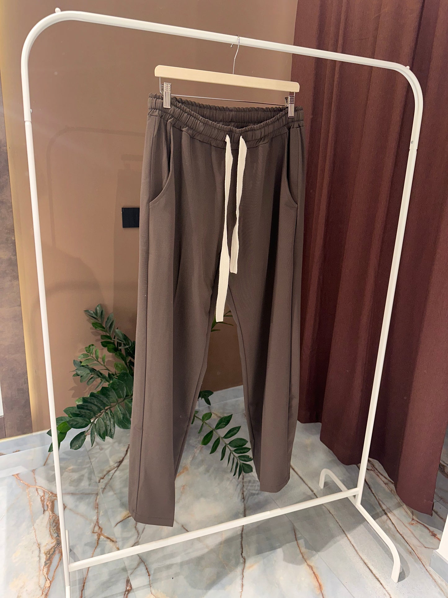 PANTALACCIO MARRONE