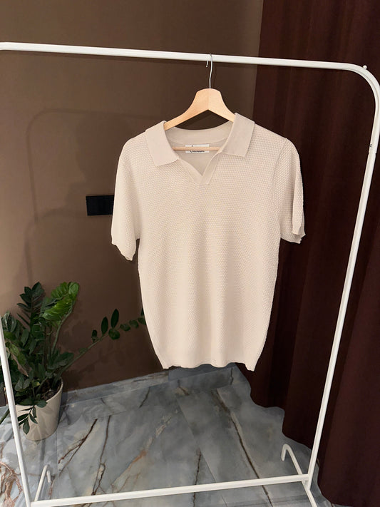 T SHIRT A V