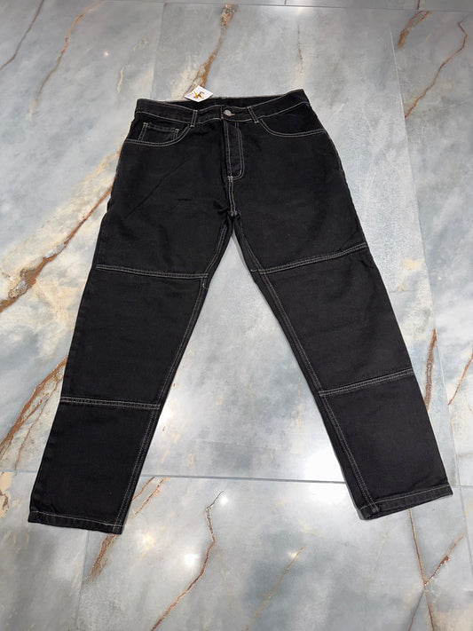 JEANS CON RICAMO